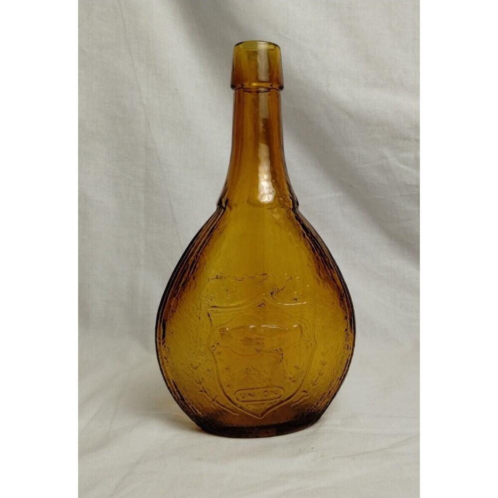 VTG Amber Glass Bottle Union Shield & Eagle USA 70s Bicentennial 9” Wheaton